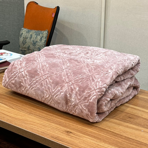 پتو "یک نفره" گلبافت برجسته مدل نرمینه