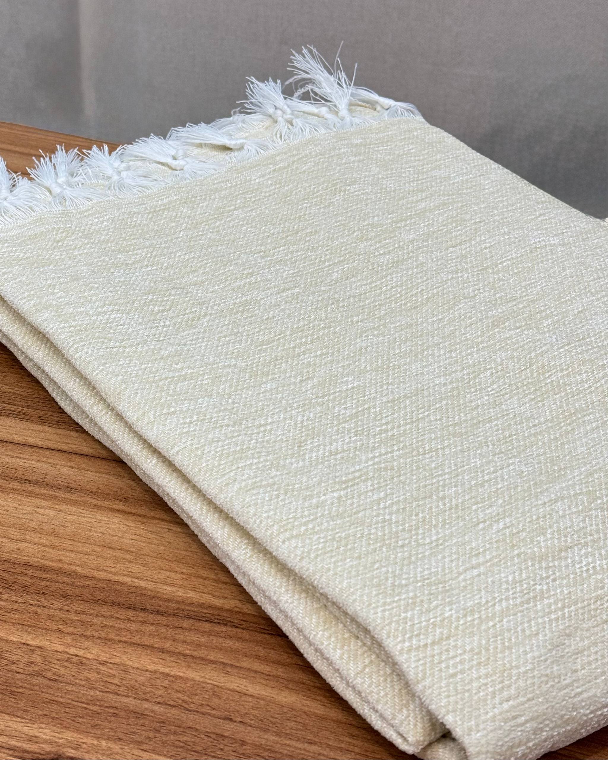 شال مبل با طول 2 متر بافت شانل